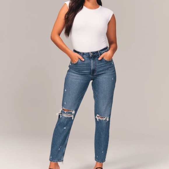 Abercrombie & Fitch Denim - Curve Love High Rise Mom Jeans